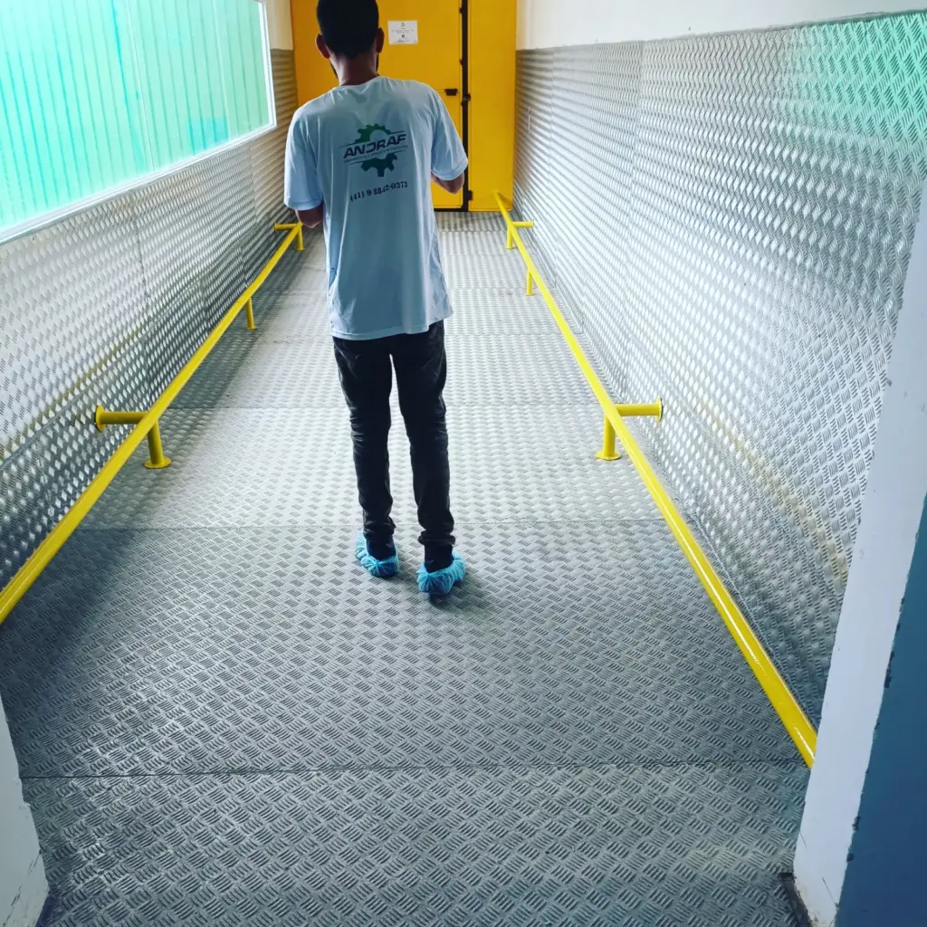 equipamentos de proteção para linhas de produção